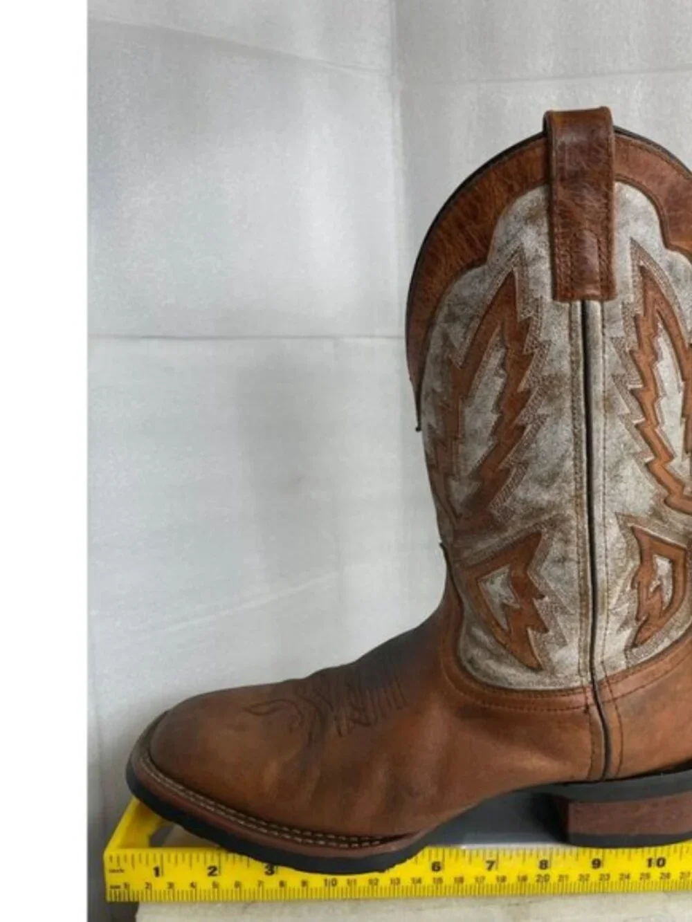 Laredo breakout distressed